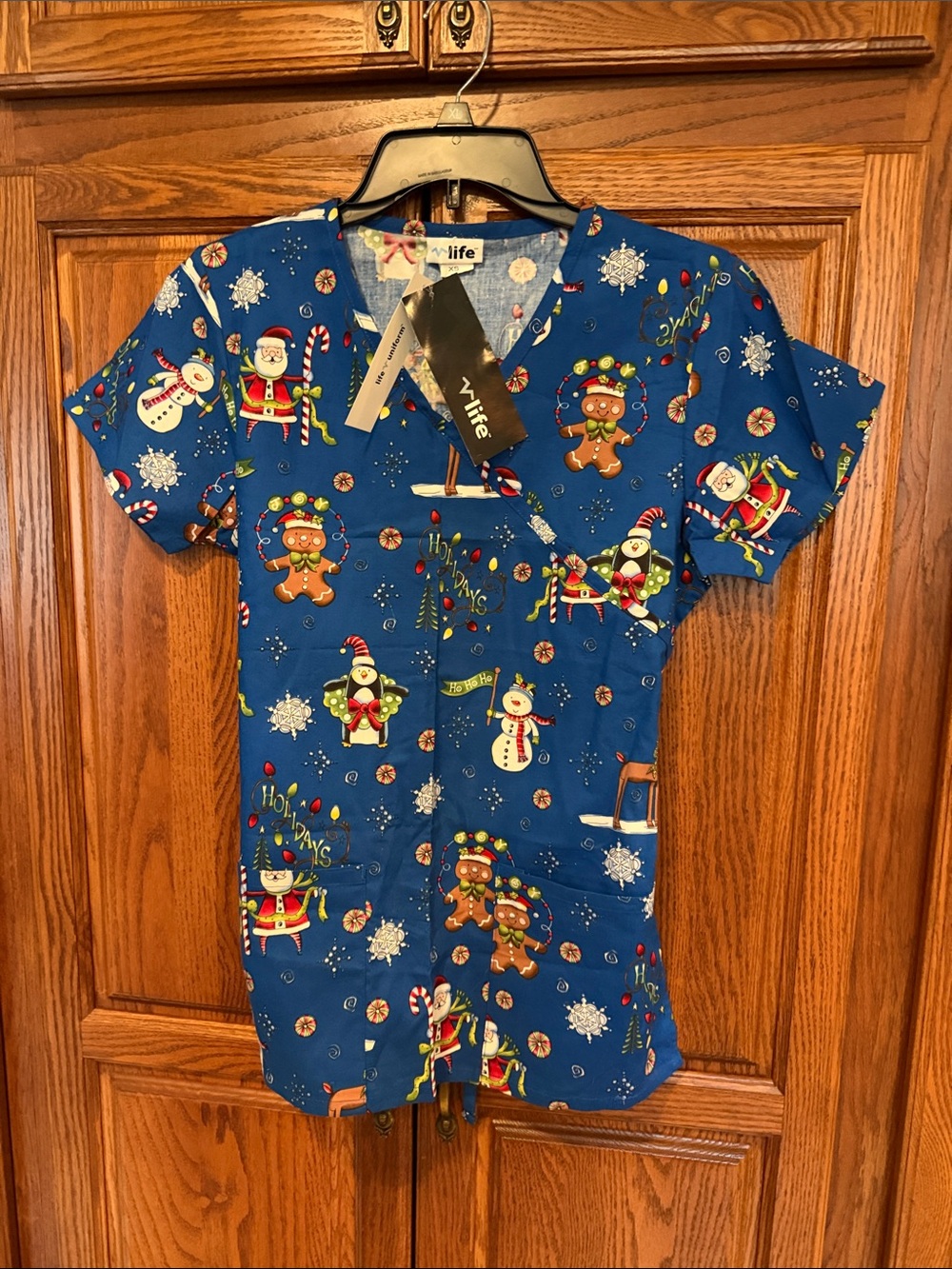 Life Blue Holiday Print Scrub Top -NWT